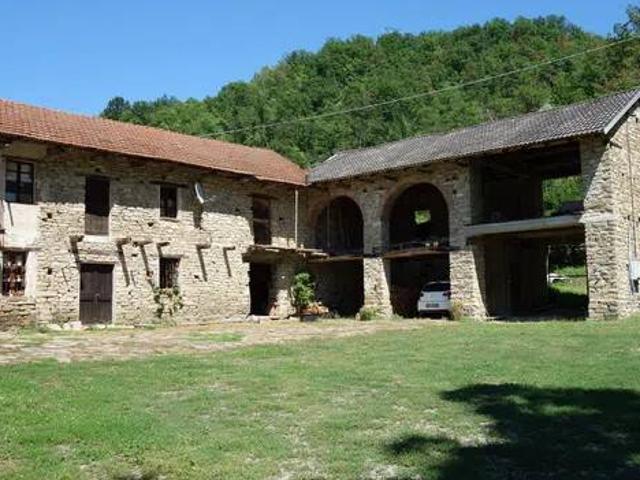 Villa Indipendente in vendita a Piemonte, Asti