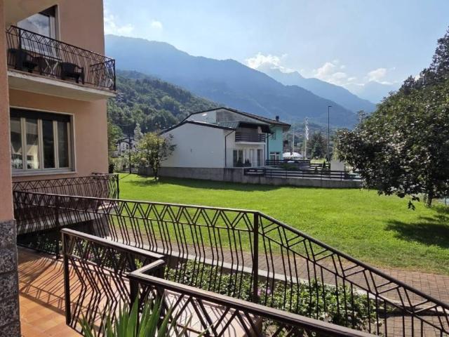 Villa Indipendente in vendita a Nadro, Ceto