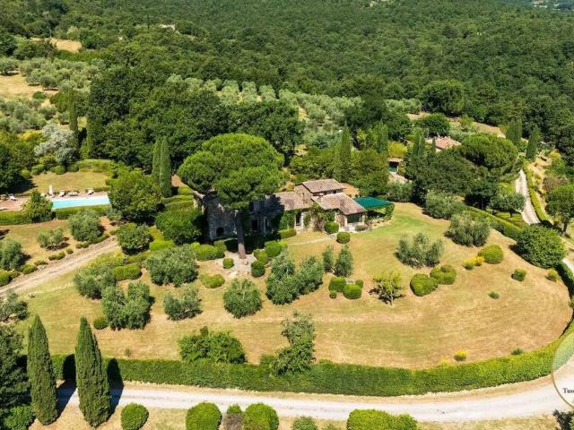 Villa Indipendente in vendita a Cetona, Toscana
