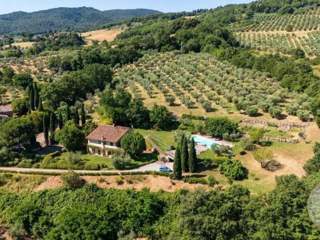 Villa Indipendente in vendita a Cetona, Toscana