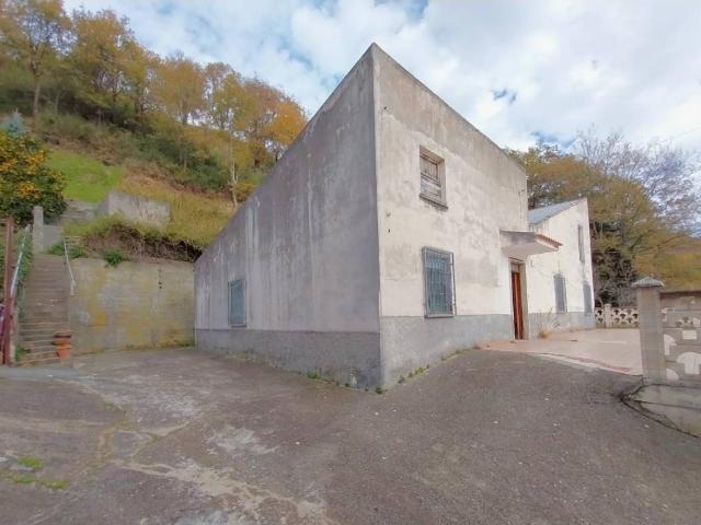 Villa Indipendente in vendita a Ricoso, Calabria