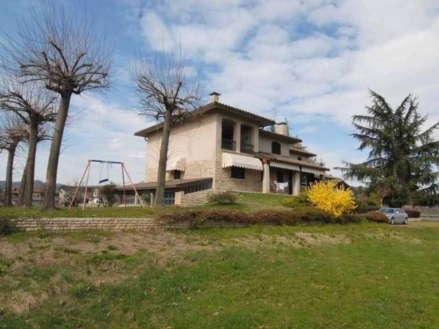 Villa Indipendente in vendita a Piemonte, Cuneo