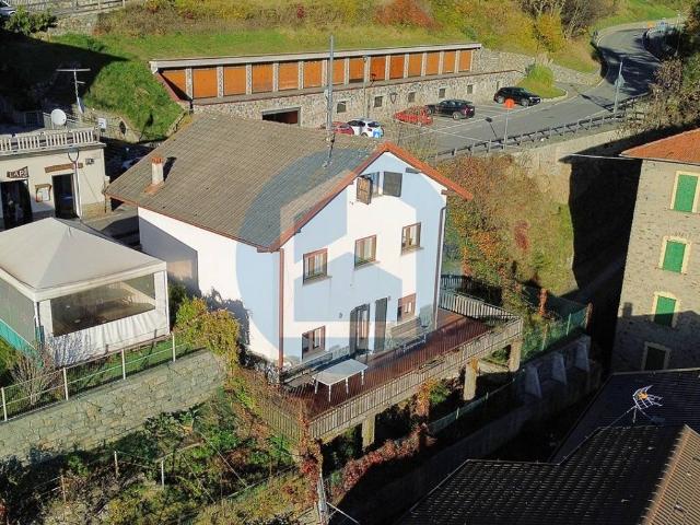 Villa Indipendente in vendita a Comunità montana della valle Camonica, Cevo
