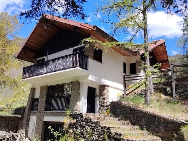 Villa Indipendente in vendita a Champorcher, Aosta