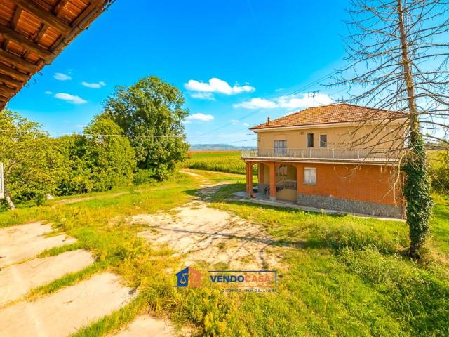 Villa Indipendente in vendita a Piemonte, Cuneo