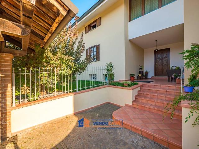 Villa Indipendente in vendita a Piemonte, Cuneo