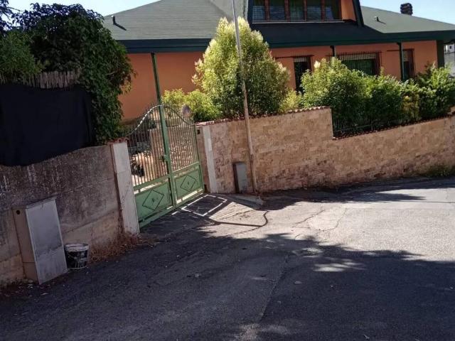 Villa Indipendente in vendita a Chianciano Terme, Toscana