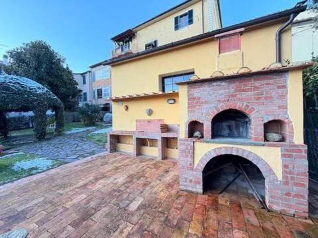 Villa Indipendente in vendita a La Fornace, Chianni