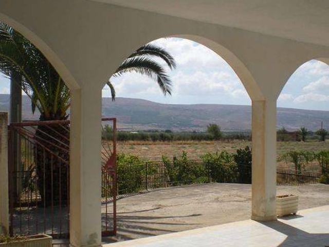 Villa Indipendente in vendita a Comiso, Ragusa
