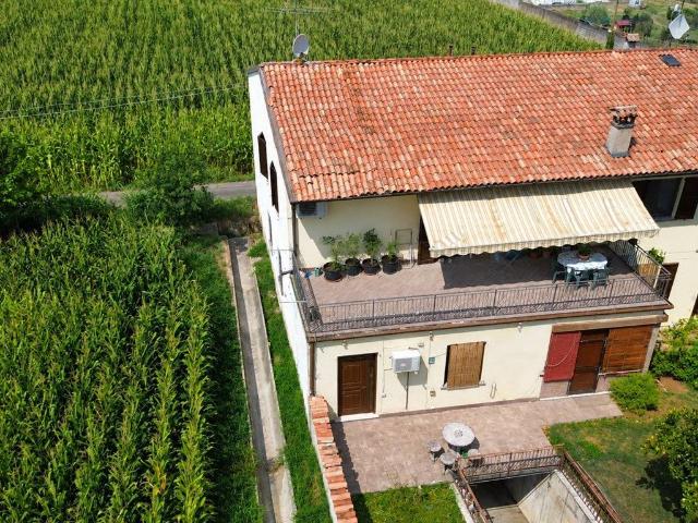 Villa Indipendente in vendita a Chiari, Lombardia