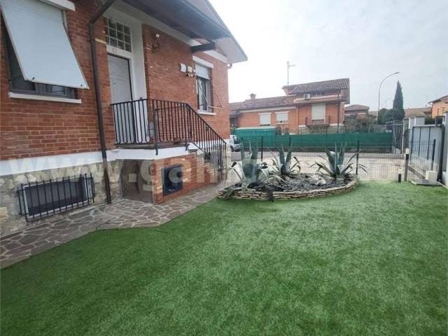Villa Indipendente in vendita a Chiari, Lombardia