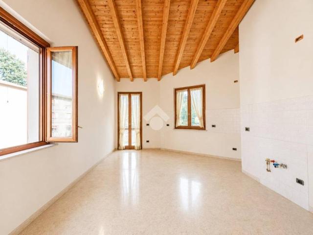 Villa Indipendente in vendita a Chiari, Lombardia