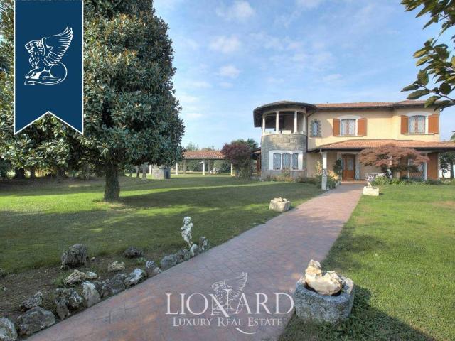 Villa Indipendente in vendita a Chiari, Lombardia