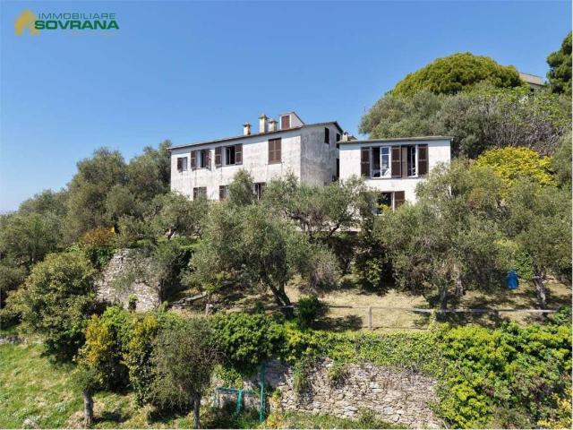 Villa Indipendente in vendita a Chiavari, Liguria