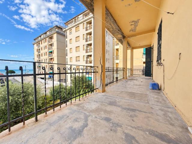 Villa Indipendente in vendita a Sampierdicanne, Chiavari