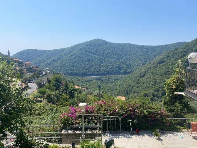 Villa Indipendente in vendita a Chiavari, Liguria