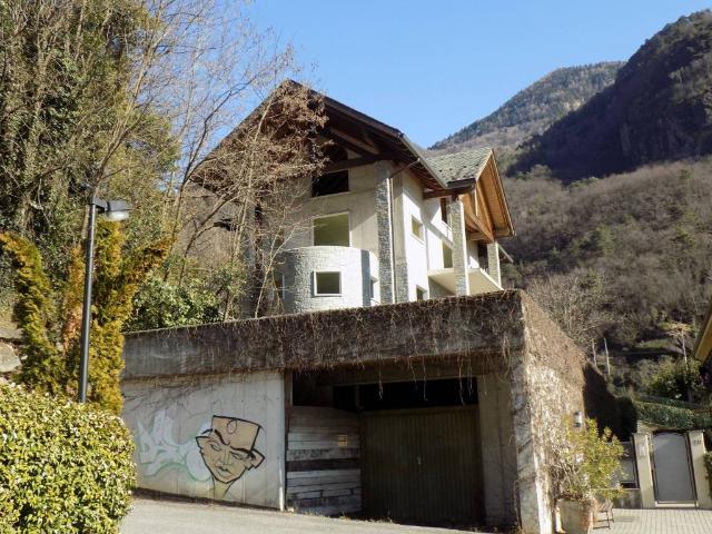 Villa Indipendente in vendita a Comunità montana della Valchiavenna, Prata Camportaccio