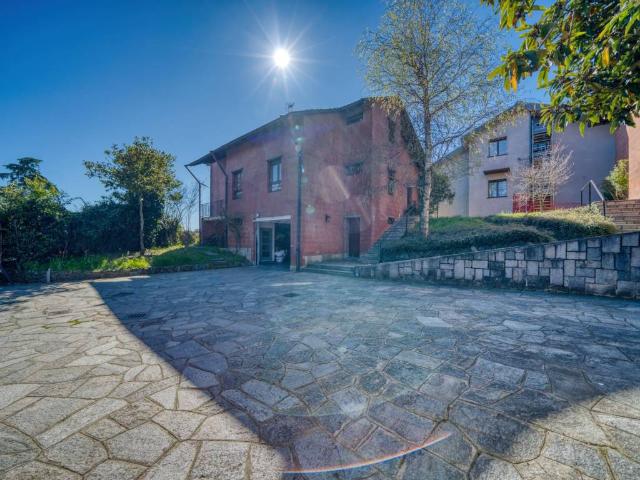 Villa Indipendente in vendita a Roaschia, Piemonte