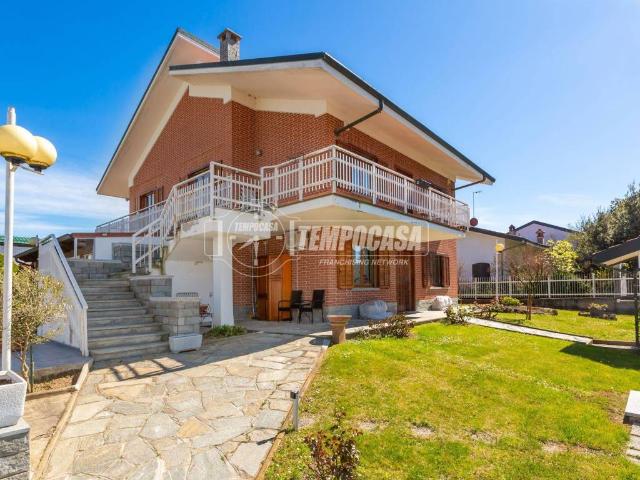 Villa Indipendente in vendita a Borgo Venezia, Piemonte
