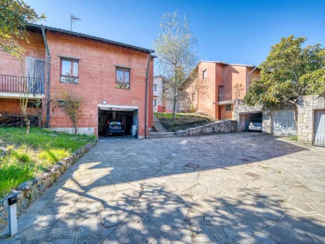 Villa Indipendente in vendita a Roaschia, Piemonte