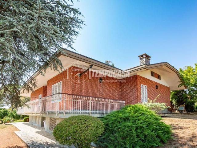 Villa Indipendente in vendita a Roaschia, Piemonte