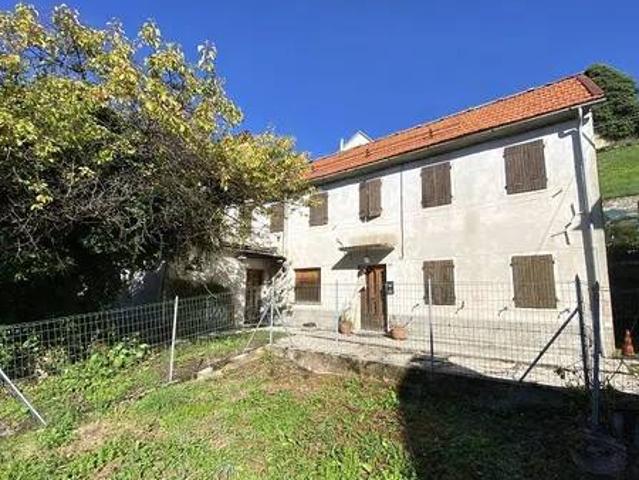 Villa Indipendente in vendita a Chies d'Alpago, San Martino D'alpago