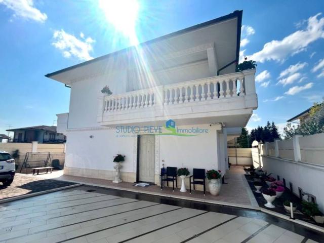 Villa Indipendente in vendita a Chiesina Uzzanese, Capanna