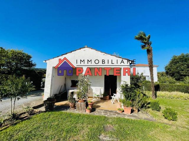Villa Indipendente in vendita a Chiesina Uzzanese, Toscana