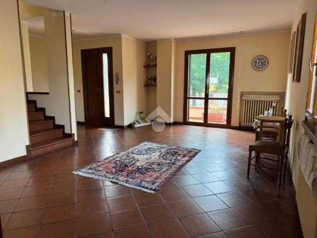 Villa Indipendente in vendita a Chiesina Uzzanese, Toscana