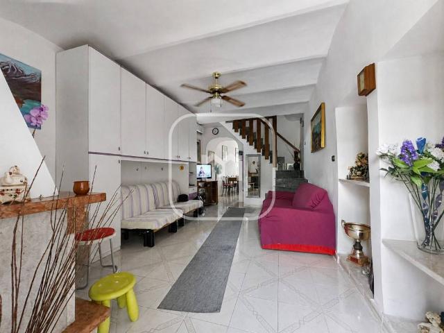 Villa Indipendente in vendita a Santa Barbara, Chieti