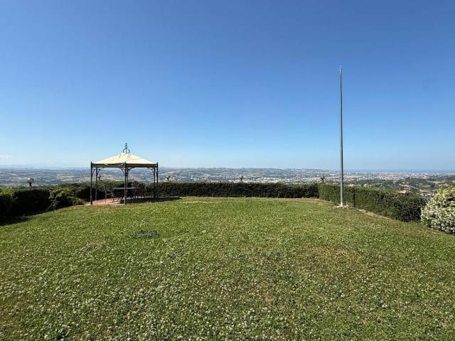 Villa Indipendente in vendita a Chieti, Abruzzo