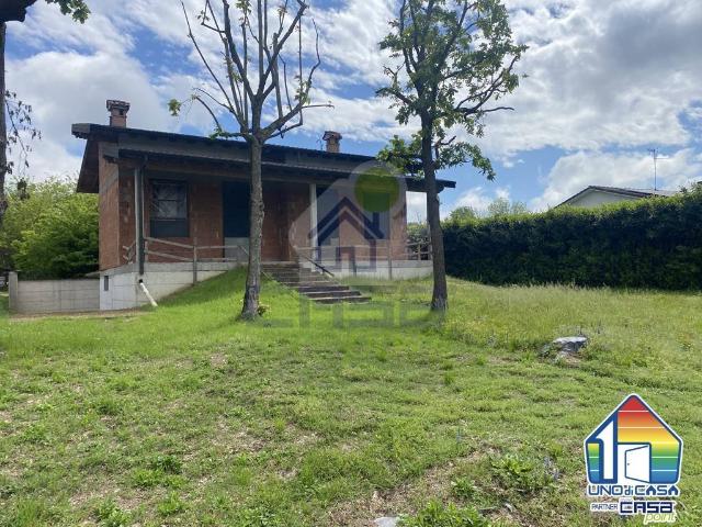 Villa Indipendente in vendita a Chieve, Lombardia