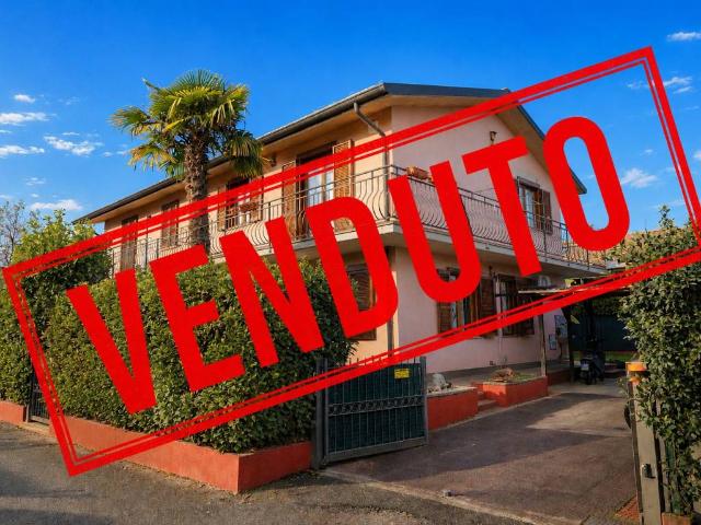 Villa Indipendente in vendita a Chignolo D'isola, Lombardia