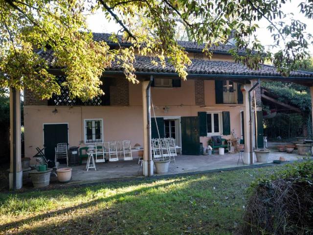 Villa Indipendente in vendita a Chignolo Po, Lombardia