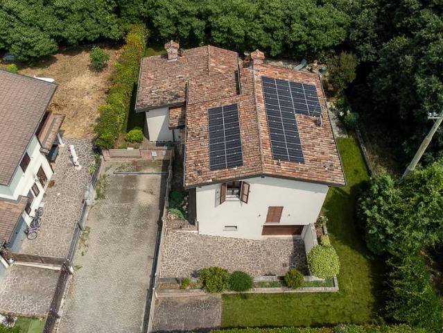 Villa Indipendente in vendita a Lambrinia, Chignolo Po