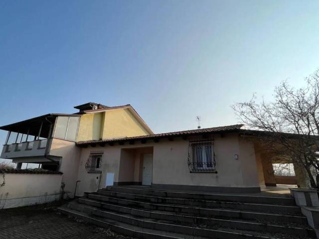 Villa Indipendente in vendita a Chignolo Po, Lombardia