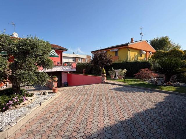 Villa Indipendente in vendita a Valli, Chioggia
