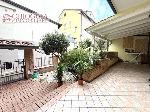 Villa Indipendente in vendita a Chioggia, Veneto