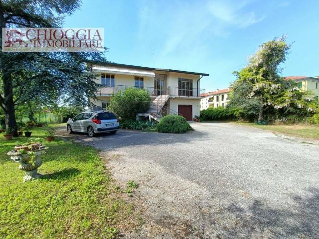 Villa Indipendente in vendita a Chioggia, Veneto