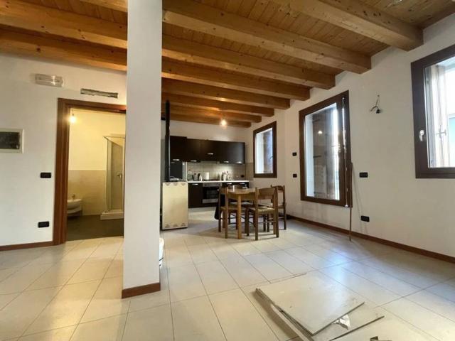 Villa Indipendente in vendita a Chiuppano, Veneto