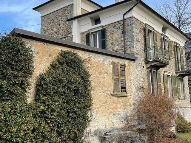 Villa Indipendente in vendita a Chiuro, Lombardia