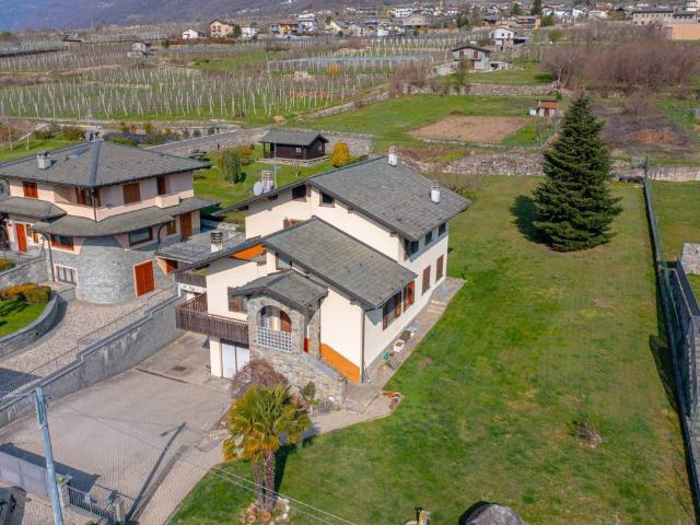Villa Indipendente in vendita a Chiuro, Lombardia