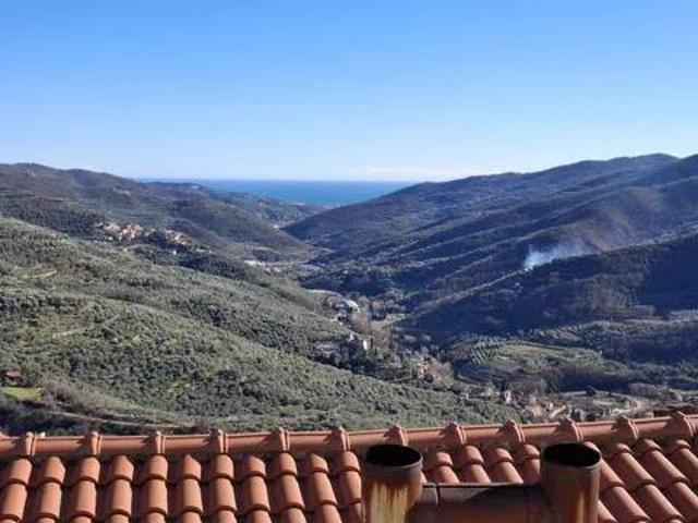 Villa Indipendente in vendita a Chiusanico, Liguria
