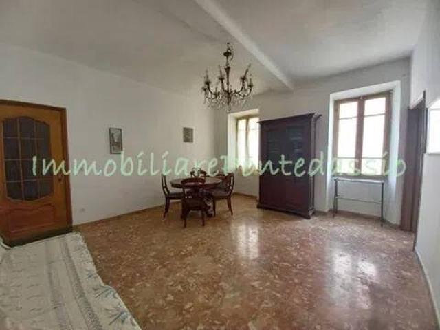 Villa Indipendente in vendita a Chiusanico, Liguria