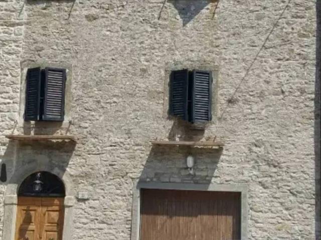 Villa Indipendente in vendita a Chiusi Della Verna, Toscana