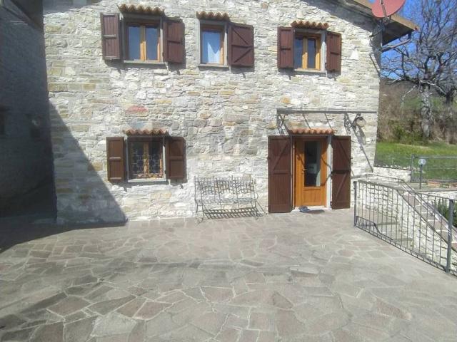 Villa Indipendente in vendita a Chiusi Della Verna, Toscana