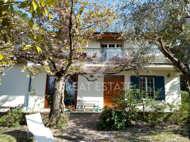 Villa Indipendente in vendita a Chiusi Città, Toscana