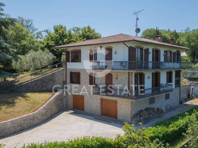Villa Indipendente in vendita a Fonte Regina, Chiusi Città