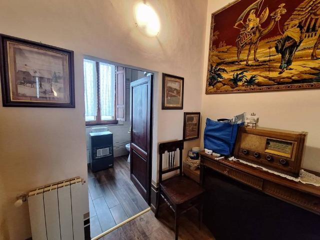 Villa Indipendente in vendita a Chiusi Città, Toscana