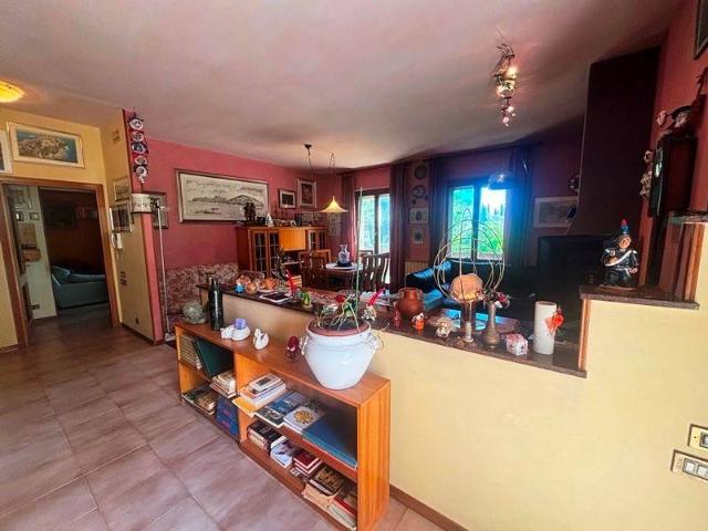 Villa Indipendente in vendita a Chiusi Città, Toscana